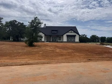 165 Oak Grove Way, Springtown, TX 76082