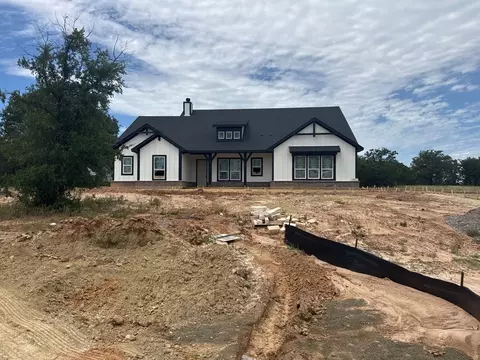 165 Oak Grove Way, Springtown, TX 76082