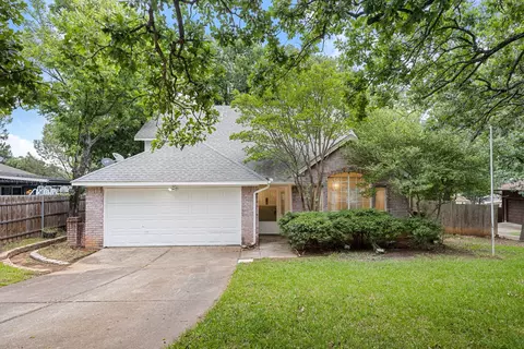 3208 Hickory Ct, Bedford, TX 76021