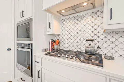 Kitchen - 3524 E Cheney Ave, Celina, TX 75009 photo 6 of 7
