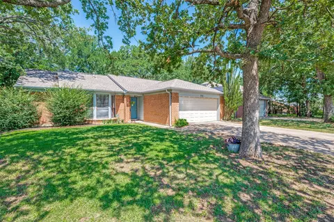 713 Mack Dr, Denton, TX 76209