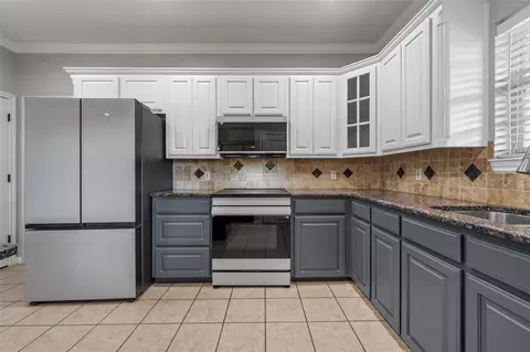 Kitchen - 4408 Lacey Cir, Waco, TX 76708 photo 2 of 2