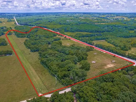 66 Smith Oak Rd, Sherman, TX 75090
