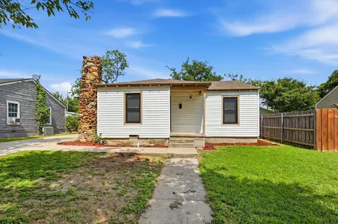 5021 Royal Dr, Fort Worth, TX 76116