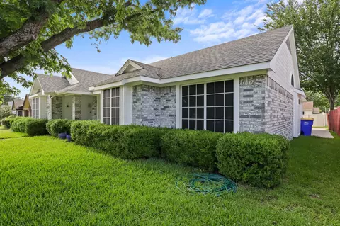 1314 Hall Ln, Seagoville, TX 75159