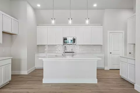 Kitchen - 9301 Rolling Meadow Way, Denton, TX 76207 photo 4 of 5