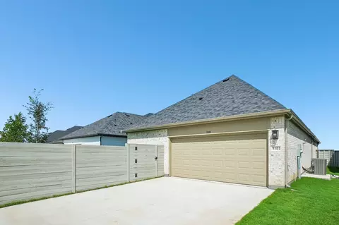 Exterior - 9301 Rolling Meadow Way, Denton, TX 76207 photo 4 of 7