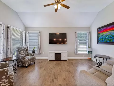Living - 116 Kens Ct, Pilot Point, TX 76258 photo 3 of 4