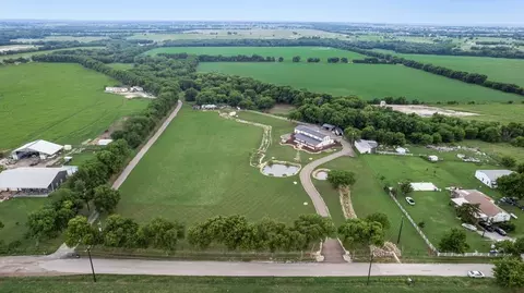11167 Plainview Rd, Krum, TX 76249