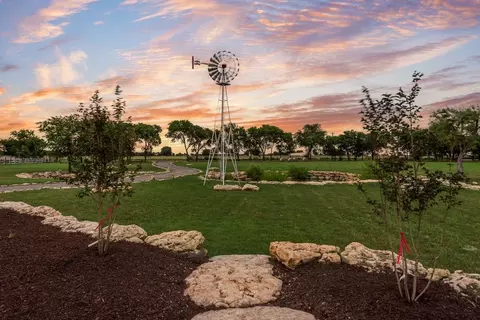 Exterior - 11167 Plainview Rd, Krum, TX 76249 photo 4 of 7