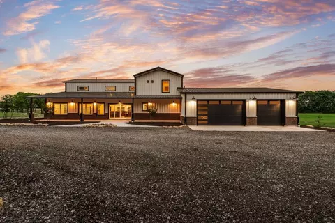 Exterior - 11167 Plainview Rd, Krum, TX 76249 photo 6 of 7
