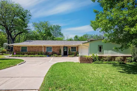 4912 Vega Ct W, Fort Worth, TX 76133