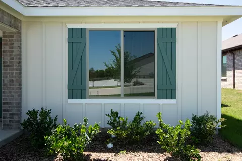 13569 Bonanza Cir, Cresson, TX 76035