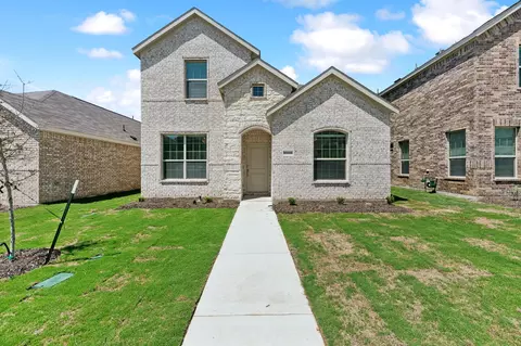 1341 Hondo Canyon Dr, Haslet, TX 76052