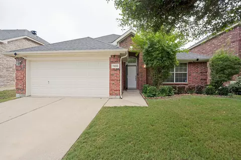 7806 Quiet Waters Dr, Arlington, TX 76016