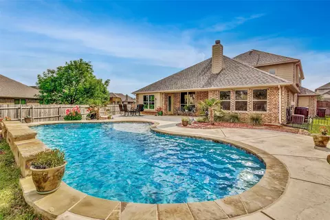 1012 Sandy Hill Rd, Burleson, TX 76028
