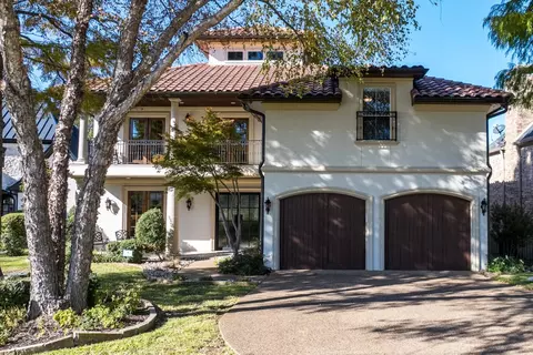 214 Hide A Way Dr, Mabank, TX 75156