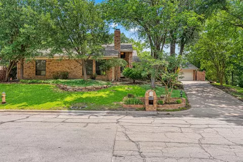 3516 Lake Heights Dr, Waco, TX 76708