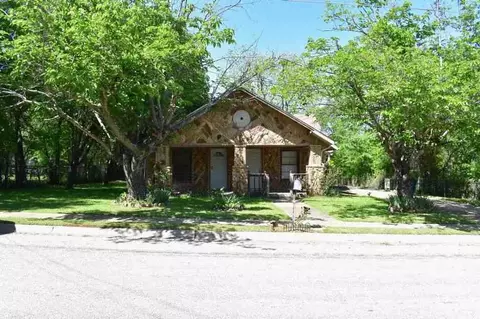 112 2nd St, Keene, TX 76059