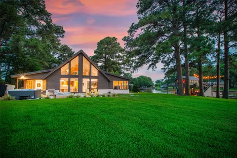 132 Goodknight Ranch Rd, Trinidad, TX 75163