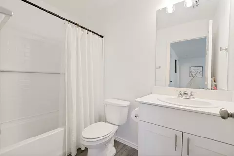 Bath - 1637 Ackerly Dr, Forney, TX 75126 photo 2 of 3