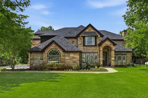 210 Canyon Oaks Dr, Argyle, TX 76226