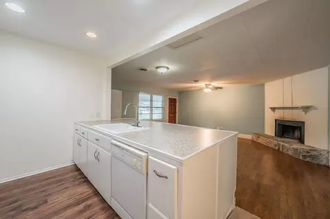 Living - 804 N Ector Dr, Euless, TX 76039 photo 6 of 10