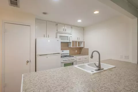 Kitchen - 804 N Ector Dr, Euless, TX 76039 photo 1 of 2