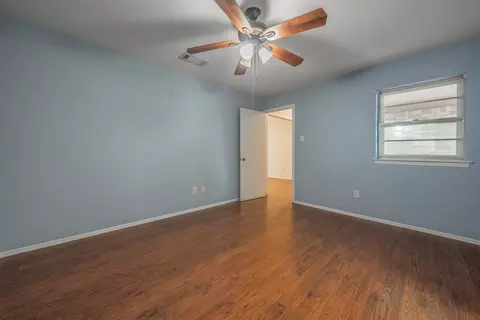 Bedroom - 804 N Ector Dr, Euless, TX 76039 photo 3 of 12