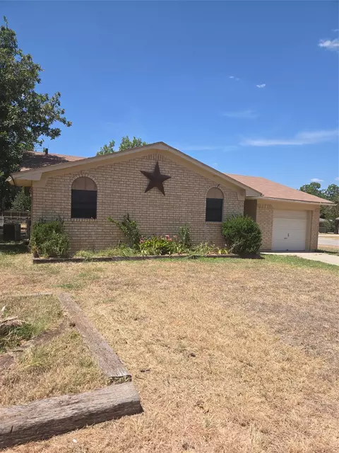 1 Skyview Ct, Brownwood, TX 76801