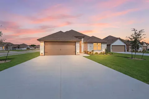 816 Haley St, Springtown, TX 76082