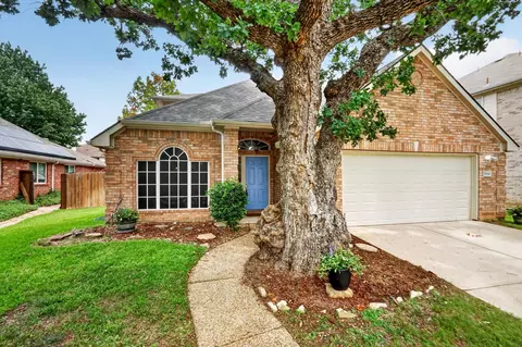 3841 Centenary Dr, Denton, TX 76210