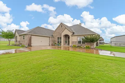 9709 Puma Trl, Godley, TX 76044