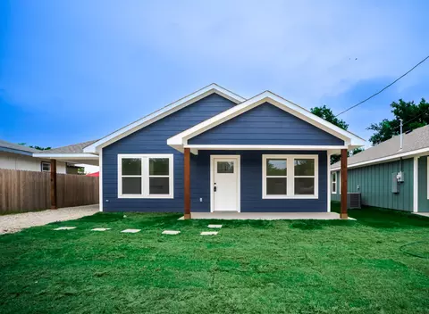 1331 Palestine, Mexia, TX 76667