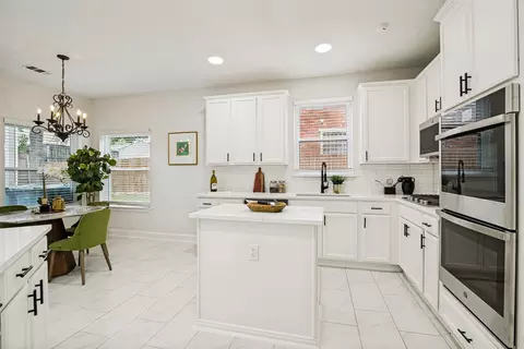 Kitchen - 4314 Constitution Dr, Rowlett, TX 75089 photo 2 of 2