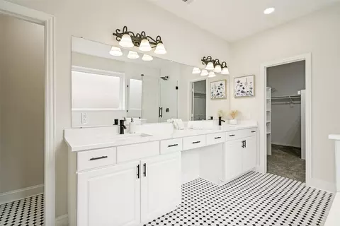 Bath - 4314 Constitution Dr, Rowlett, TX 75089 photo 2 of 4
