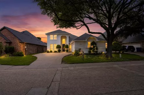 909 Saint Andrews Pl, Desoto, TX 75115