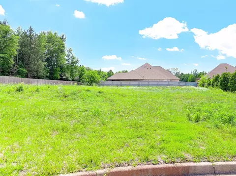 7761 Laurel Springs Ln, Tyler, TX 75703