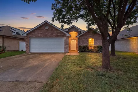 2319 Great Light Dr, Dallas, TX 75228