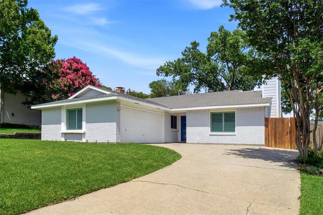 3104 Story Ln, Bedford, TX 76021