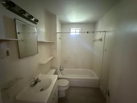 Bath - 1724 Mcferrin Ave, Waco, TX 76708 photo 1 of 1