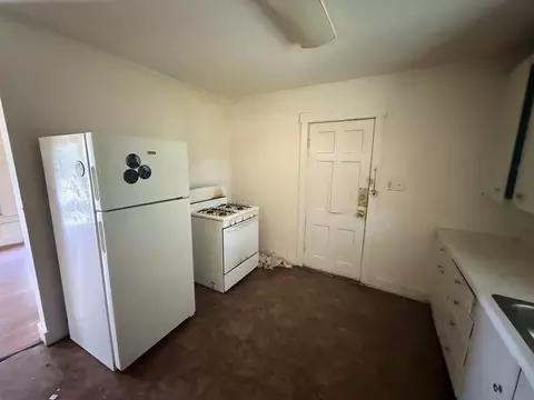Kitchen - 1724 Mcferrin Ave, Waco, TX 76708 photo 2 of 2