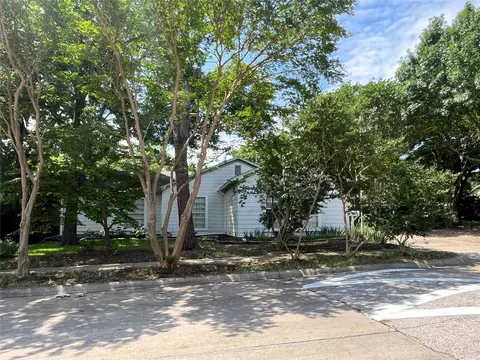 400 Edgefield Dr, Garland, TX 75040