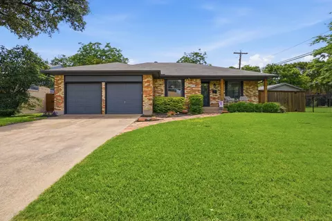 5808 Sunnywood Dr, Dallas, TX 75228