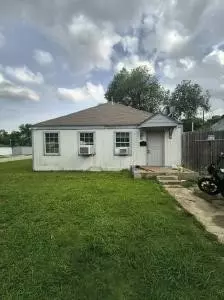 2001 Dallas St, Grand Prairie, TX 75050