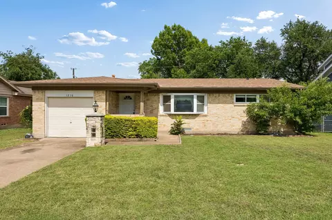 1216 Bluebird Ln, Garland, TX 75042