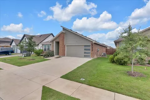 732 Trinity Park Trl, Alvarado, TX 76009