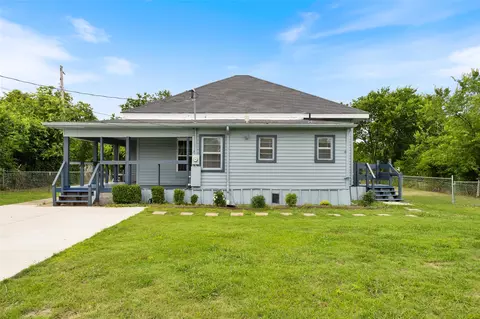 4305 Templeton St, Greenville, TX 75401