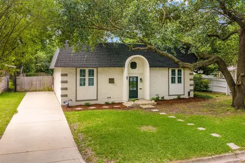 Exterior - 3116 Alexander Ave, Waco, TX 76708 photo 2 of 11