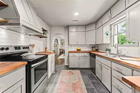 Kitchen - 3116 Alexander Ave, Waco, TX 76708 photo 2 of 3